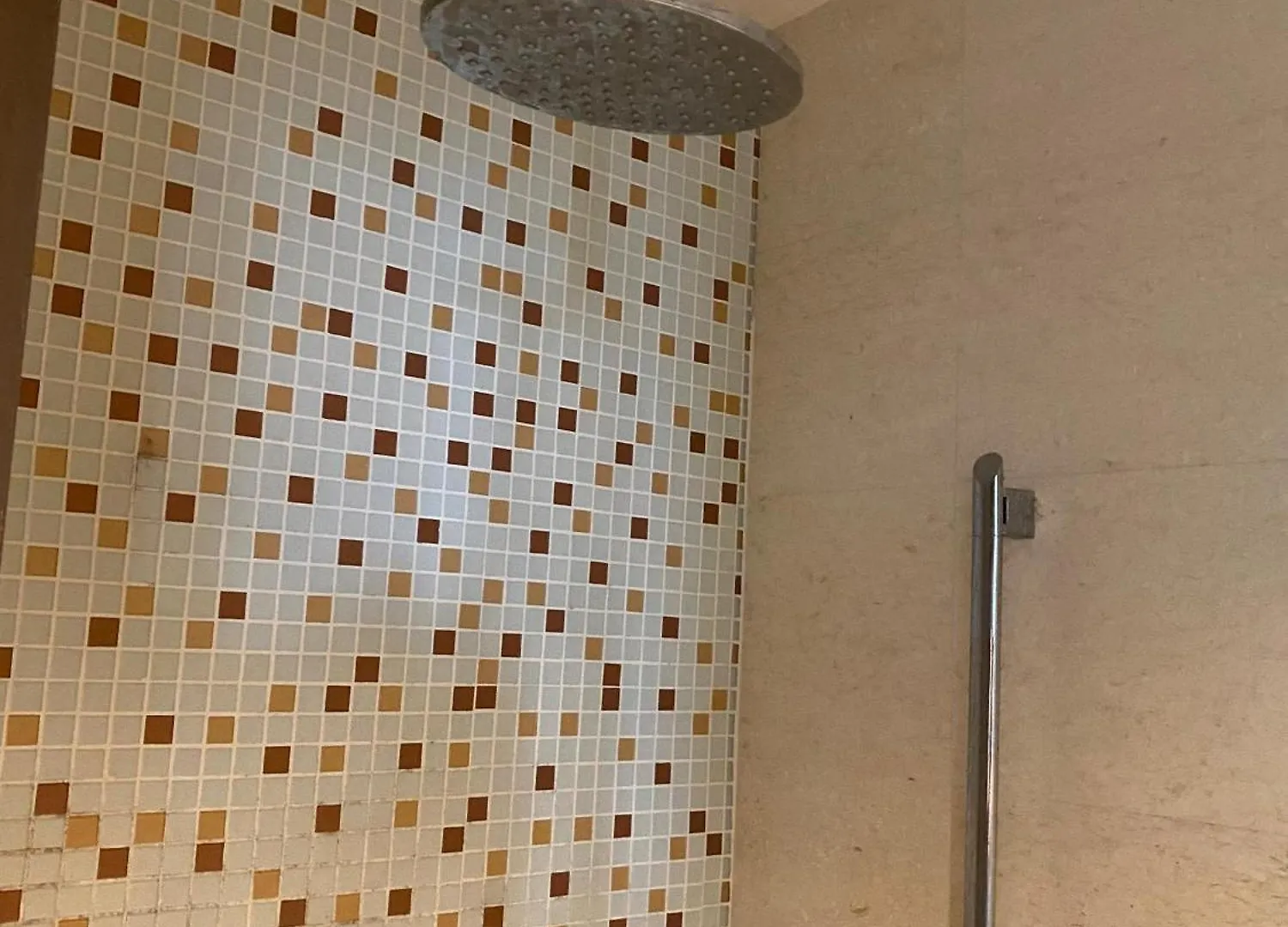 Apartamento Regalia Bestfriend Hostel Kuala Lumpur Malasia